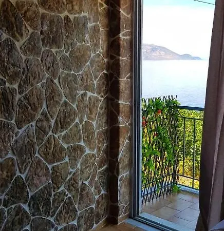 Guestrooms 3* Κοκκάλα