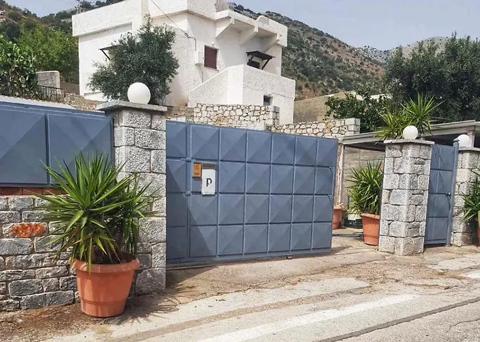 Guestrooms Ξενοδοχείο με διαμερίσματα 3*