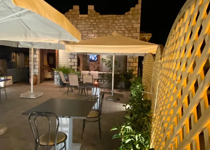 מלון דירות Guestrooms 3*