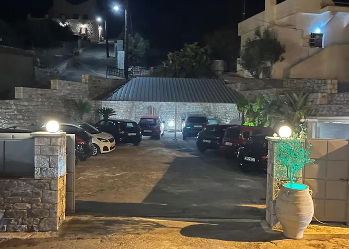 מלון דירות Guestrooms 3*